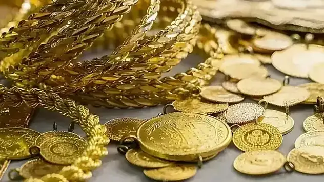 Gram, çeyrek, yarım ve tam altın ne kadar? Altın düşecek mi? 14 Mayıs 2025 GÜNCEL ALTIN FİYATLARI