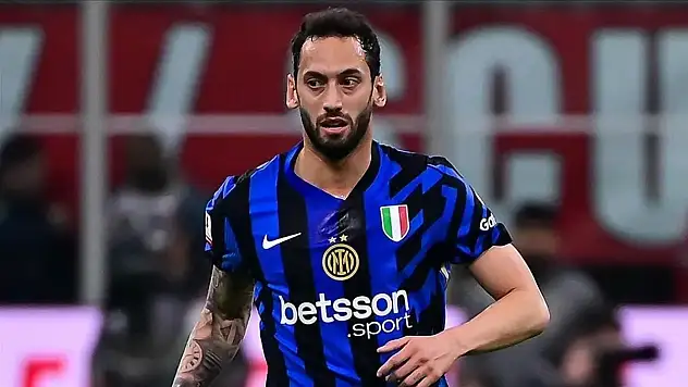 Hakan Çalhanoğlu sakat mı? İşte muhtemel ilk 11  Inter-Lecce maçı hangi kanalda, saat kaçta?