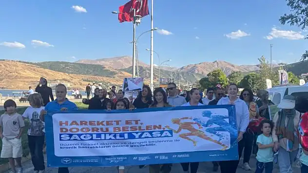 Halk Sağlığı Haftasında Hareket Et, Doğru Beslen, Sağlıklı Yaşa Etkinliği Düzenlendi