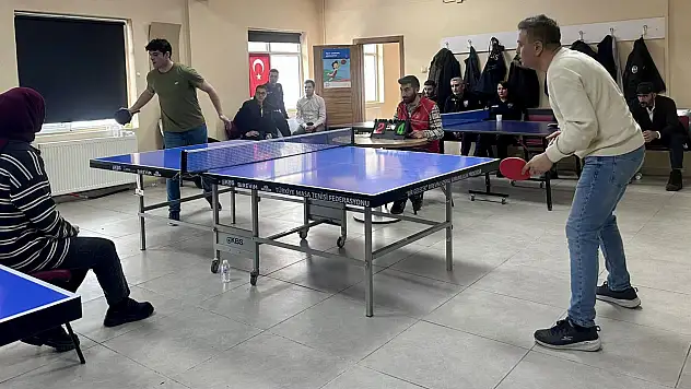 Hamur'da Polis Haftası sporla kutlandı