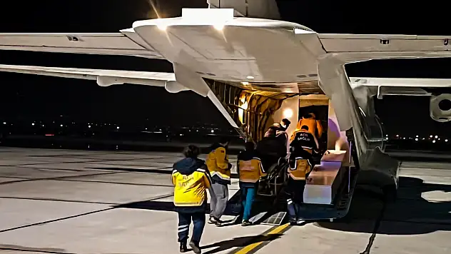 Hava Kuvvetleri'ne ait ambulans uçak, kalp hastasını Erzurum'dan Ankara'ya nakletti