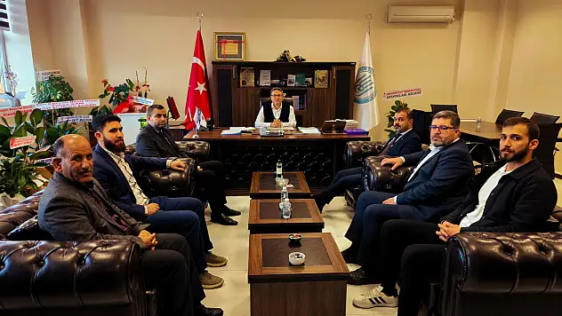 Hizan İlçe Müftülüğünden Dekan Aydın'a Tebrik Ziyareti