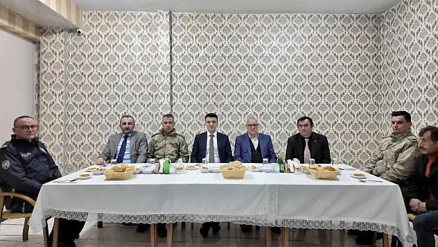 Horasan'da Şehit ve Gazi Aileleri Onuruna Yemek Programı