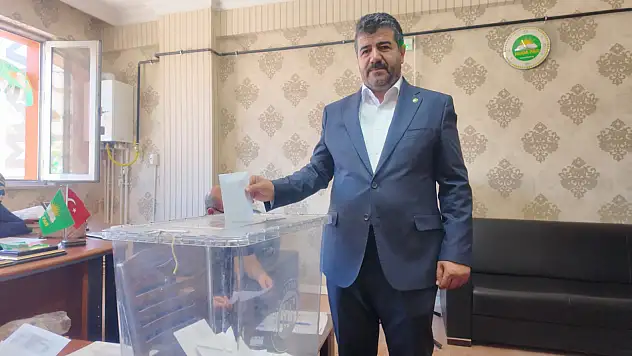 HÜDA PAR Ağrı Merkez İlçe Başkanlığına Ahmet Karhan seçildi