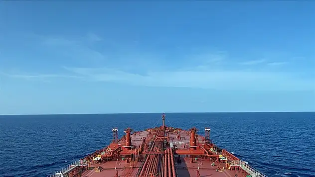 Hürmüz Boğazı'nda tansiyon yükseliyor mu? Tankerler geri dönüyor
