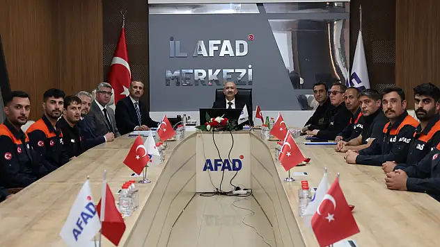 İçişleri Bakan Yardımcısı Mehmet Cangir'den AFAD'a ziyaret
