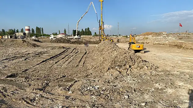 Iğdır'a 400 Yataklı Yeni Devlet Hastanesi İnşa Ediliyor