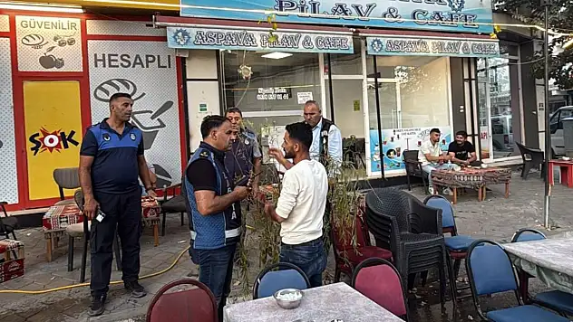 Iğdır Belediyesi'nden Kafe ve Kıraathanelere Uyarı: Kaldırım İşgali ve Gece Açık Kalma Yasağı