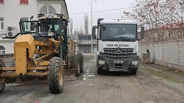 Iğdır Belediyesi'nden Karaağaç Mahallesi'nde Yol İyileştirme Çalışması