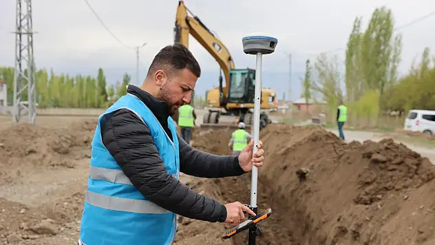Iğdır Belediyesi'nden Özgür Mahallesi'ne Yeni Temiz Su Hattı