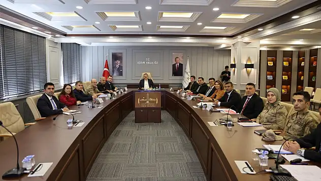 Iğdır'da 2025-2026 Akademik Yılı Öncesi Üniversite Güvenlik Toplantısı Yapıldı