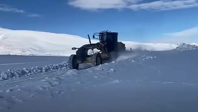 Iğdır'da Kapanan Köy Yolları İçin Ekipler Seferber Oldu
