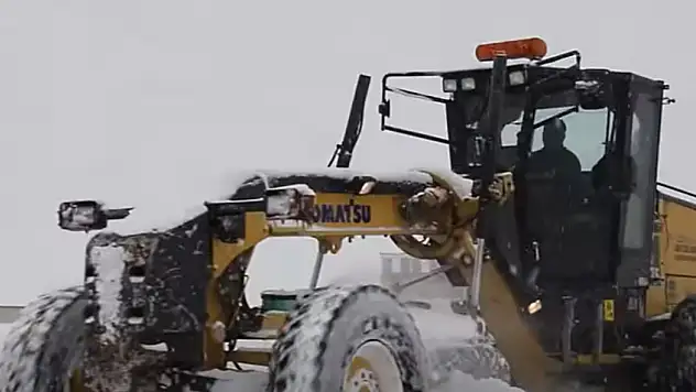 Iğdır'da Karla Mücadele Çalışmaları Aralıksız Sürüyor