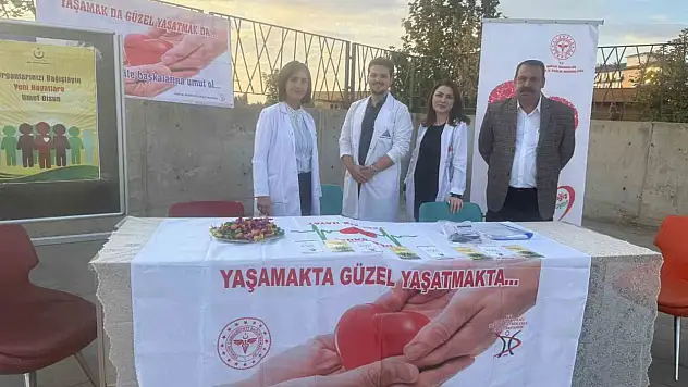 Iğdır'da Organ Bağışı İçin Bilgilendirme Standı Kuruldu, Hayat Kurtaran Mesajlar Verildi