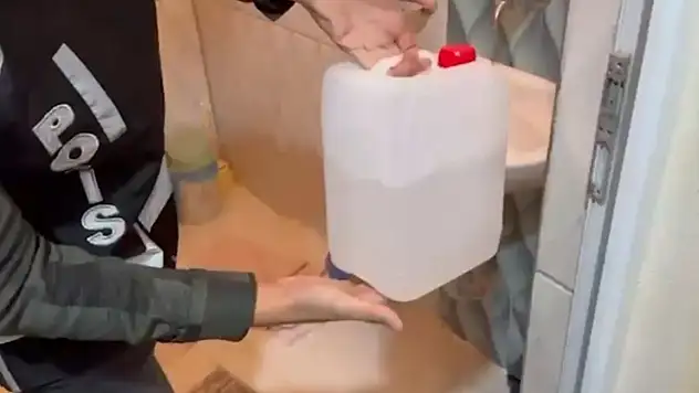 Iğdır'da sahte alkol ve ruhsatsız silahlara operasyon: Gözaltılar var!