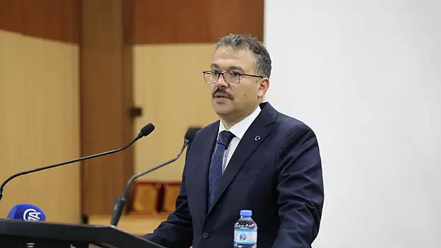 Iğdır'da Uluslararası Dede Korkut Konferansı Başladı