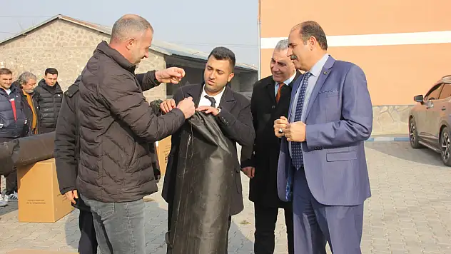 Iğdır'daki 71 Ortaokula Spor Malzemesi Desteği