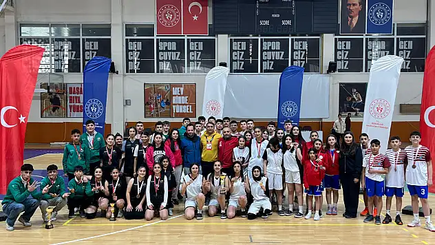 Iğdır'daki bölge müsabakalarında Ağrı rüzgârı