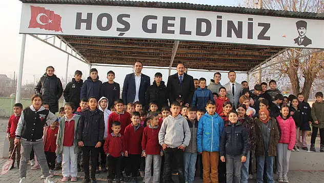 Iğdır İl Milli Eğitim Müdürü Aziz Gün'den Okullara Ziyaret