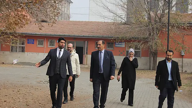 Iğdır İl Müdürü Aziz GÜN'den Mesleki ve Teknik Anadolu Lisesine Ziyaret