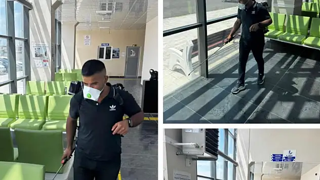 Iğdır Şehirlerarası Otobüs Terminali'nde Dezenfeksiyon ve İlaçlama Çalışması