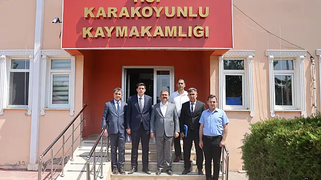 Iğdır Valisi Ercan Turan projeleri değerlendirip halkın ihtiyaçlarını dinledi