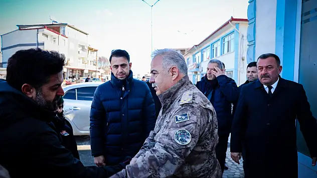Iğdır Valisi ve İl Protokolünden Taziye Ziyareti
