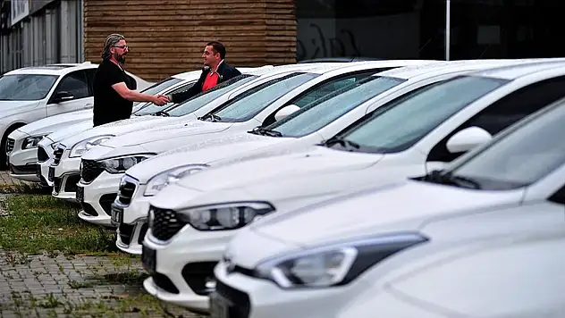 İkinci el oto pazarında dalgalı seyir