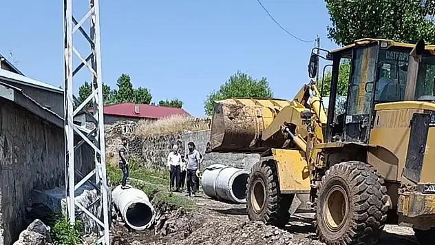 İl Özel İdaresi köylerin altyapısını güçlendirmeye devam ediyor