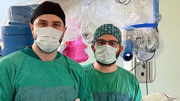 İleri düzey beyin cerrahisi ameliyatı Ağrı'da yapıldı