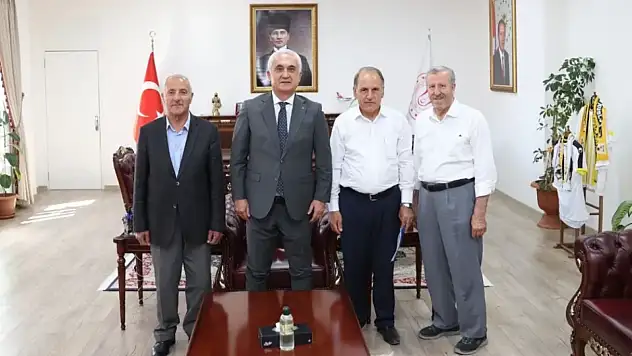 İmam Şafii Camii Derneği'nden Vali Avni Çakır'a Ziyaret