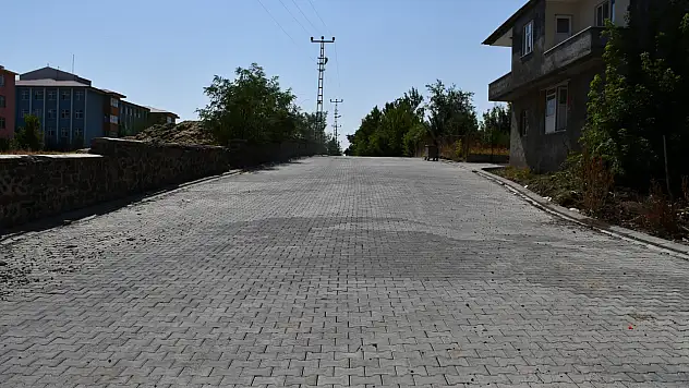 İnönü Mahallesi'nde altyapı çalışmaları hızla ilerliyor, ulaşım kalitesi artıyor