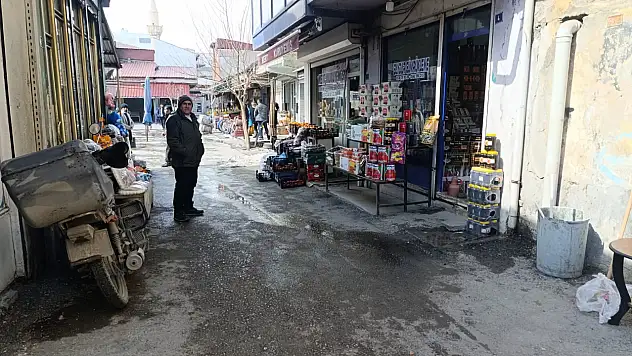 İran Savaşı Doğubayazıt esnafını vurdu! Eski Pasaj sessizliğe büründü