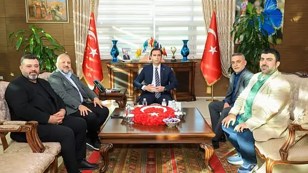 İş İnsanlarından Bitlis Valisi Ahmet Karakaya'ya Ziyaret
