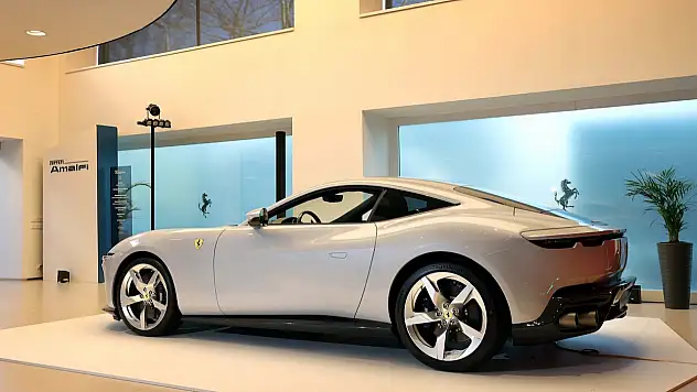 İtalyan asaletinin zirvesi: 640 beygirlik Ferrari Amalfi Türkiye yollarını titretmeye geliyor