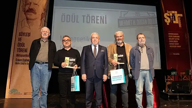 Kacıroğlu, 'İlkelliğin İhtişamı' ile Jüri Özel Ödülü'nü kazandı