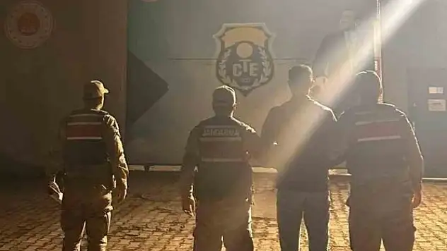 Kağızman'da 7 yıl hapis cezası bulunan sahtekar yakalandı!