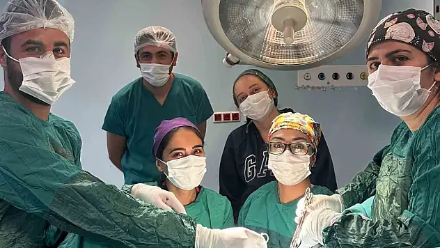 Kağızman Hastanesi'nde İlk Vajinal Histerektomi Ameliyatı Başarıyla Gerçekleşti