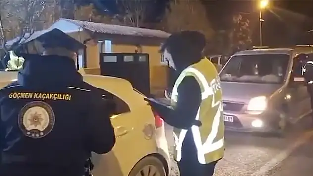 Kalkan-36 operasyonunda 656 düzensiz göçmen yakalandı