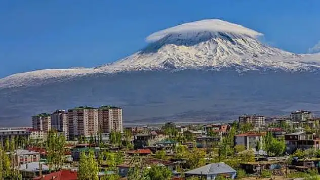 Karakilise'den Ağrı'ya uzanan bir şehrin ismi nasıl değişti?