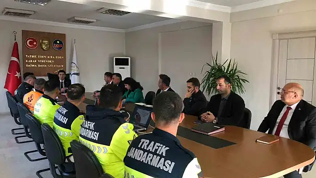 Karakoyunlu'da kış hazırlıkları için önemli toplantı yapıldı, güvenlik önlemleri değerlendirildi
