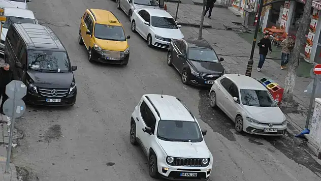 Kars, araç yoğunluğuyla öne çıkıyor