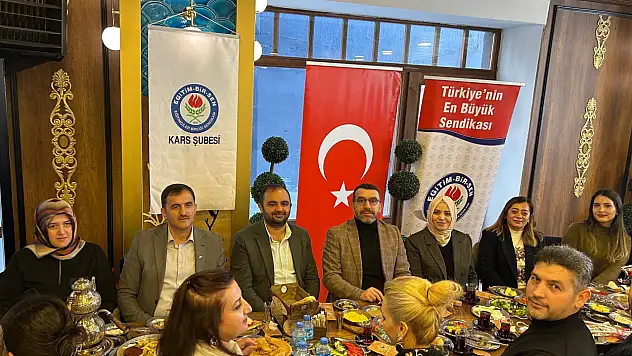 Kars Eğitim-Bir-Sen Kadın Komisyonu'ndan Öğretmenler Günü Öncesi Kahvaltı Buluşması