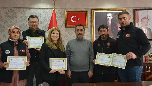 Kars il Özel Idaresi'nde Başarı Belgeleri Personele Takdim Edildi
