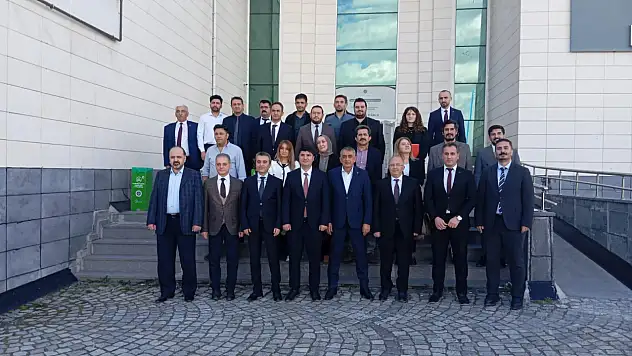 Kars İl Sağlık Müdürlüğü, Bölge Acil Sağlık Hizmetleri Koordinasyon Toplantısına Katıldı