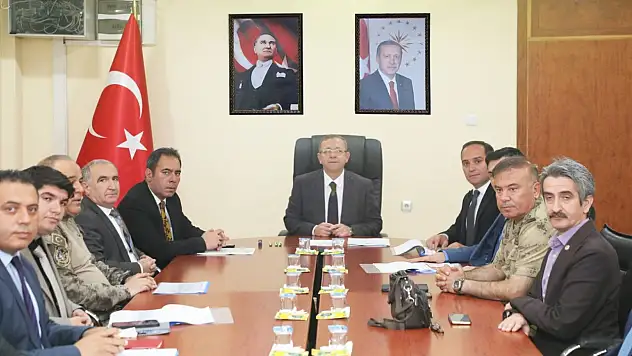 Kars'ta Bağımlılıkla Mücadele Toplantısı: 2025 Hedefleri ve İşbirlikleri Belirlendi