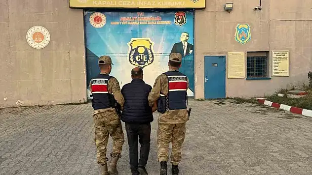 Kars'ta hapis cezası bulunan şahıs jandarma operasyonuyla yakalandı