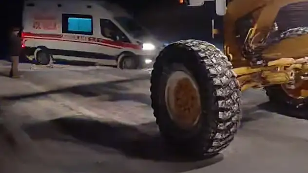 Kars'ta Kapanan Köy Yolları Ulaşıma Açıldı