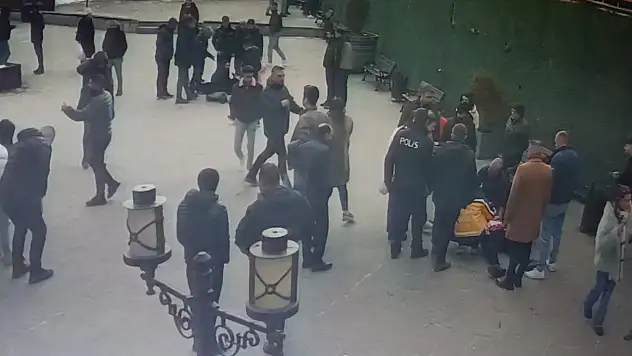 Kars'ta Meydan Muharebesi: İki Grup Kavga Etti, 7 Yaralı