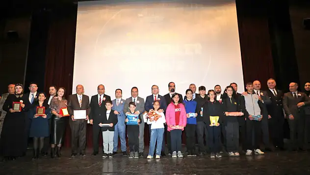 Kars'ta Öğretmenler Günü Kutlama Programı Düzenlendi